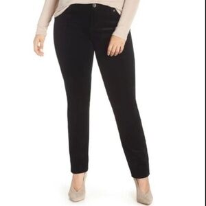 Kut From The Kloth Plus Size Diana Skinny jean
Size 14 Color black
